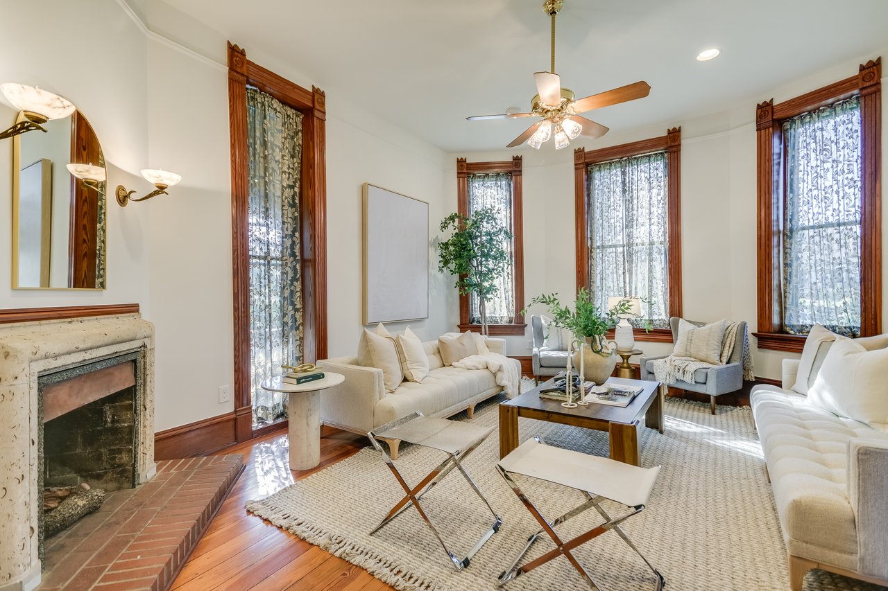 400 Academy DR