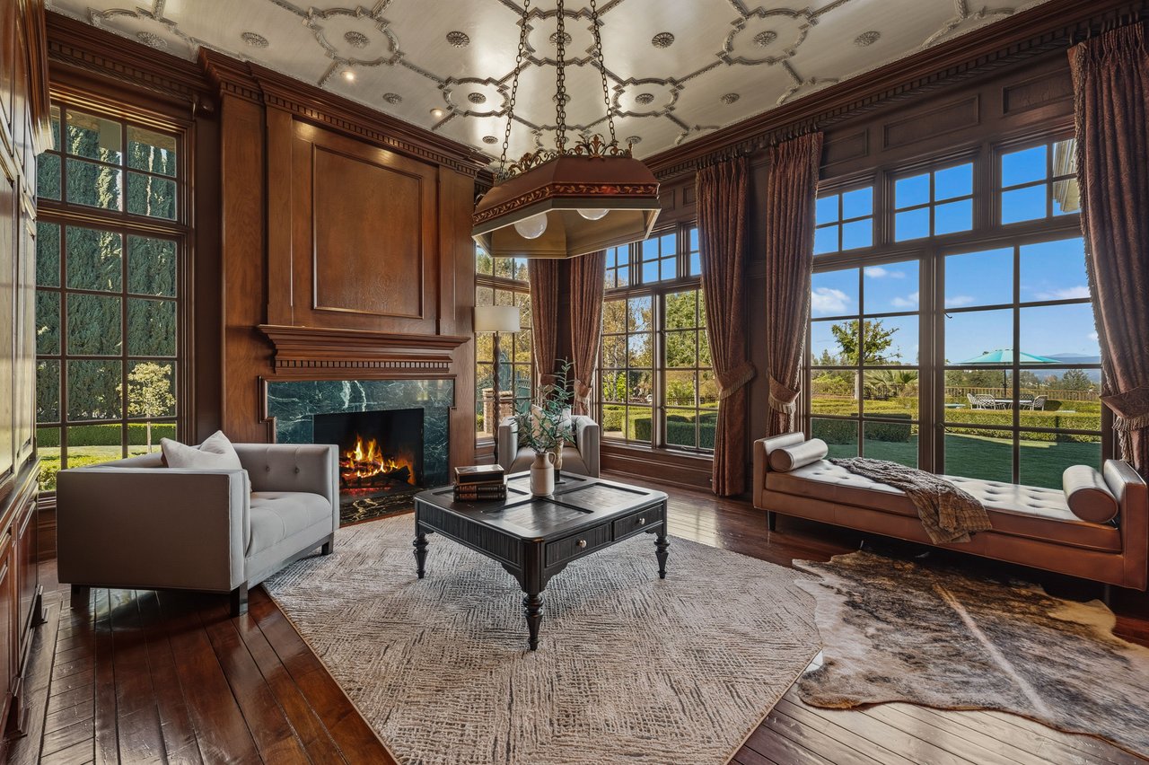 Mulholland Hills Country Club | Premier Golf & Tennis View Estate