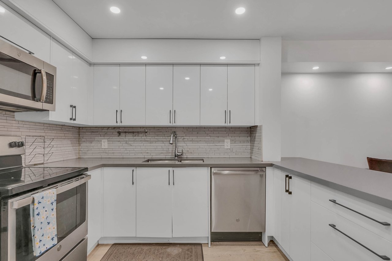 242 Milestone Crescent Unit: 115