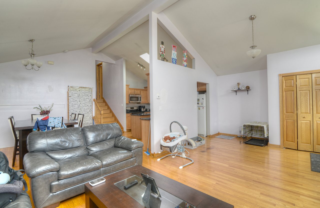 6616 S Knox Avenue, Chicago IL