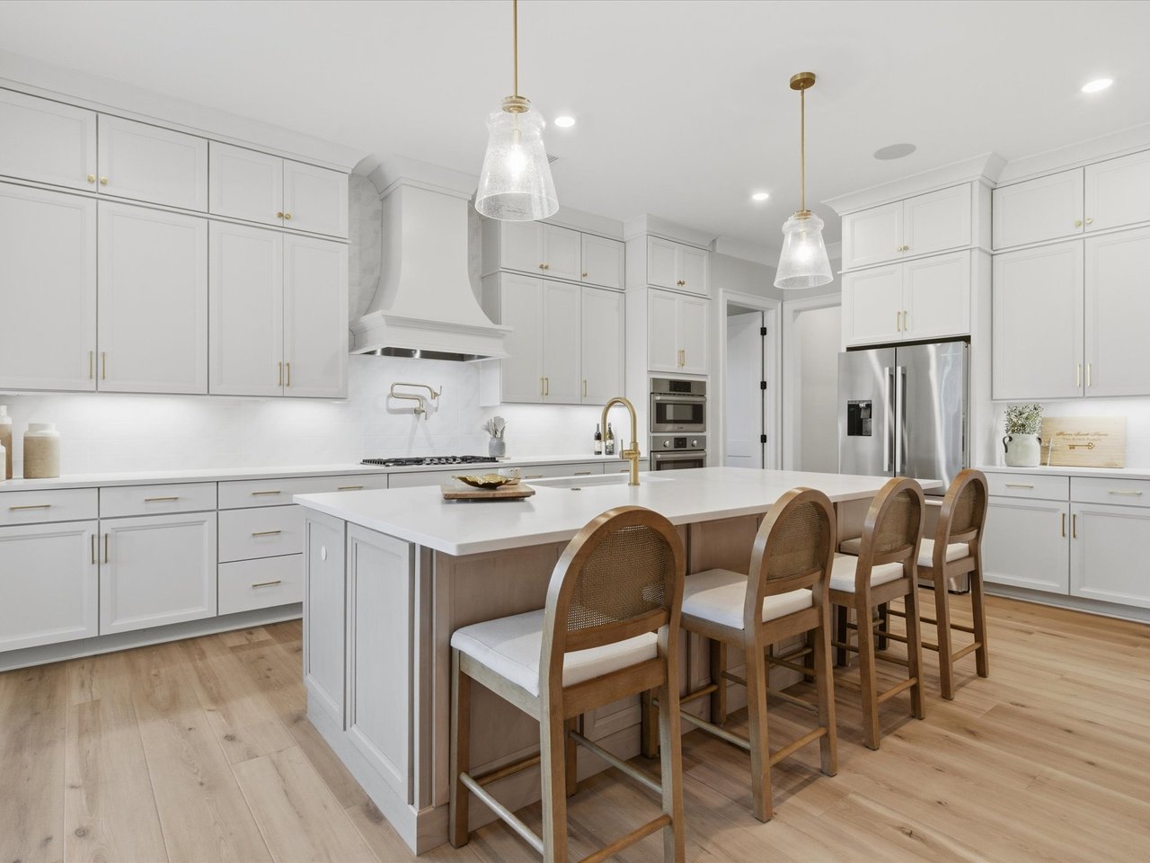 1008 Broadmoor