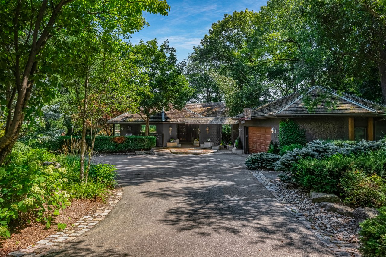 1000 Mississauga Heights Dr