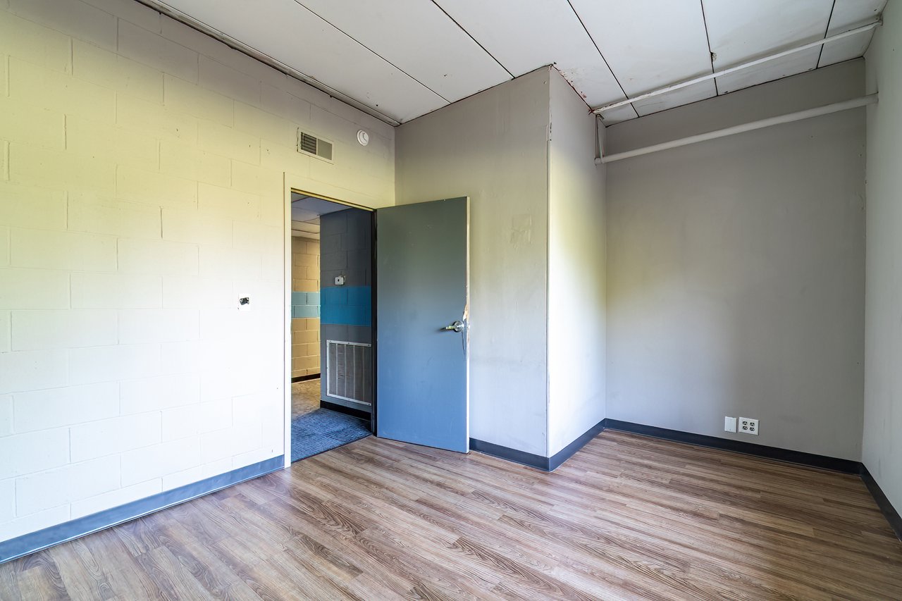 Ball State Greek House Goes to Public Auction