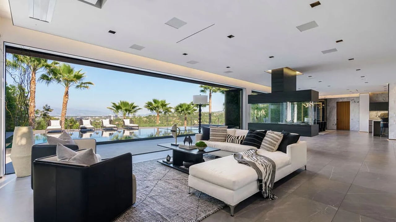 the-science-of-pricing-luxury-real-estate-in-hollywood-hills