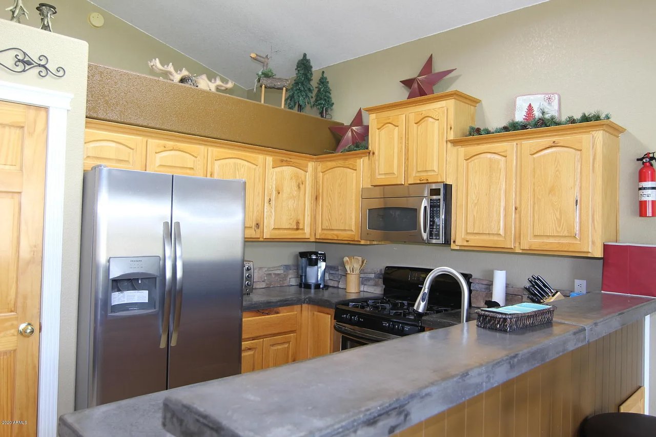 3701 N Country Club Dr