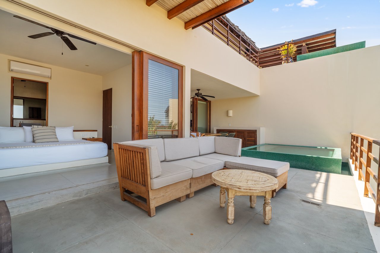 Marea Beachfront Villa B9