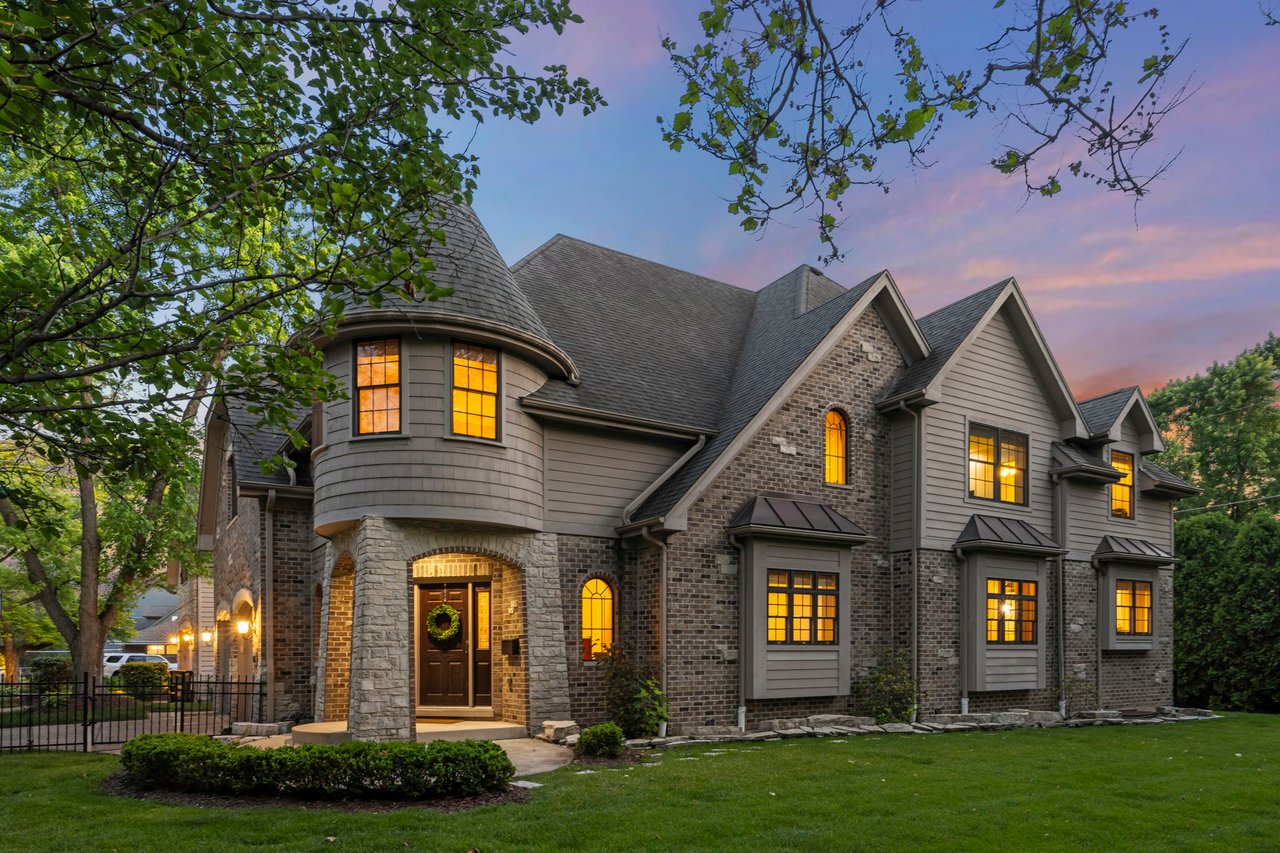 Just Listed: Exceptional East Highlands Home at 605 Thornwood Drive in Naperville