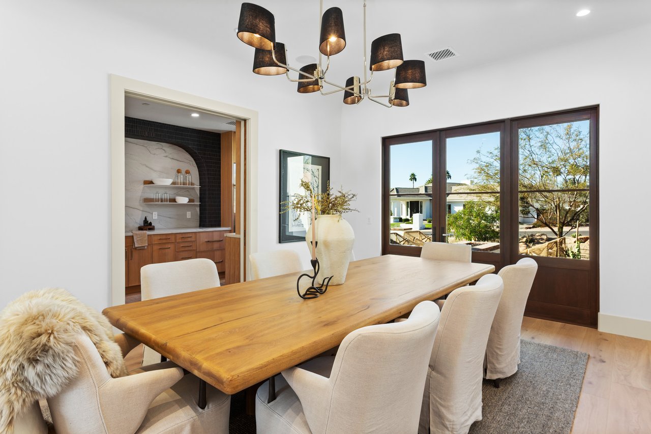 4605 E ROCKRIDGE Road