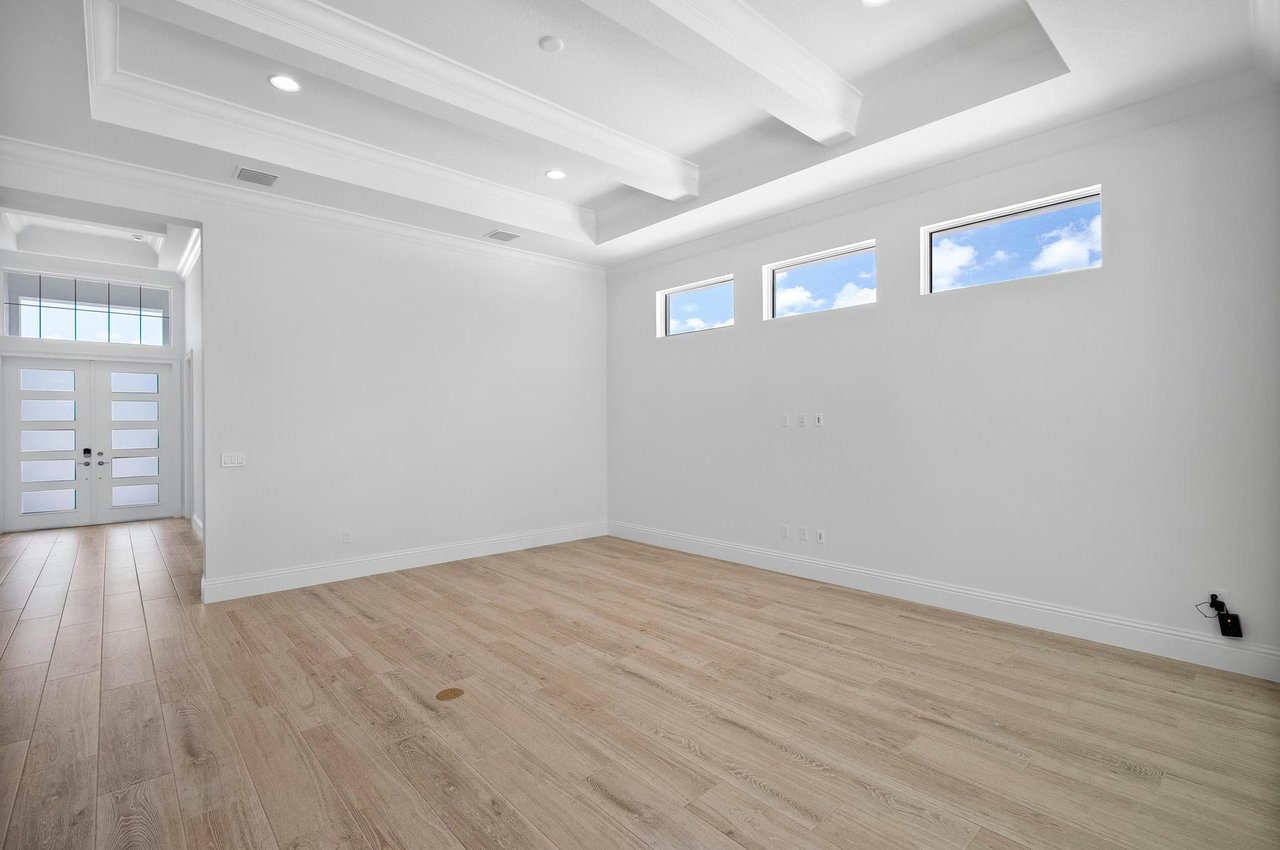 4226 Lucaya Pointe Wy