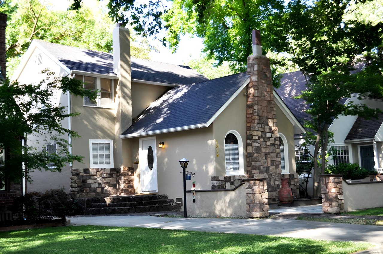 1824 Markham Way Sacramento, CA 95818- For Sale in Land Park