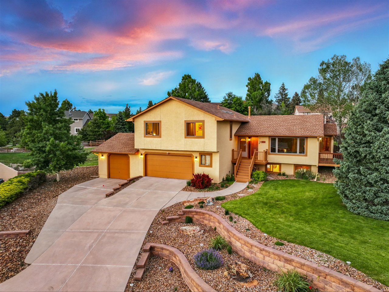 440 Torrey Pines Way
