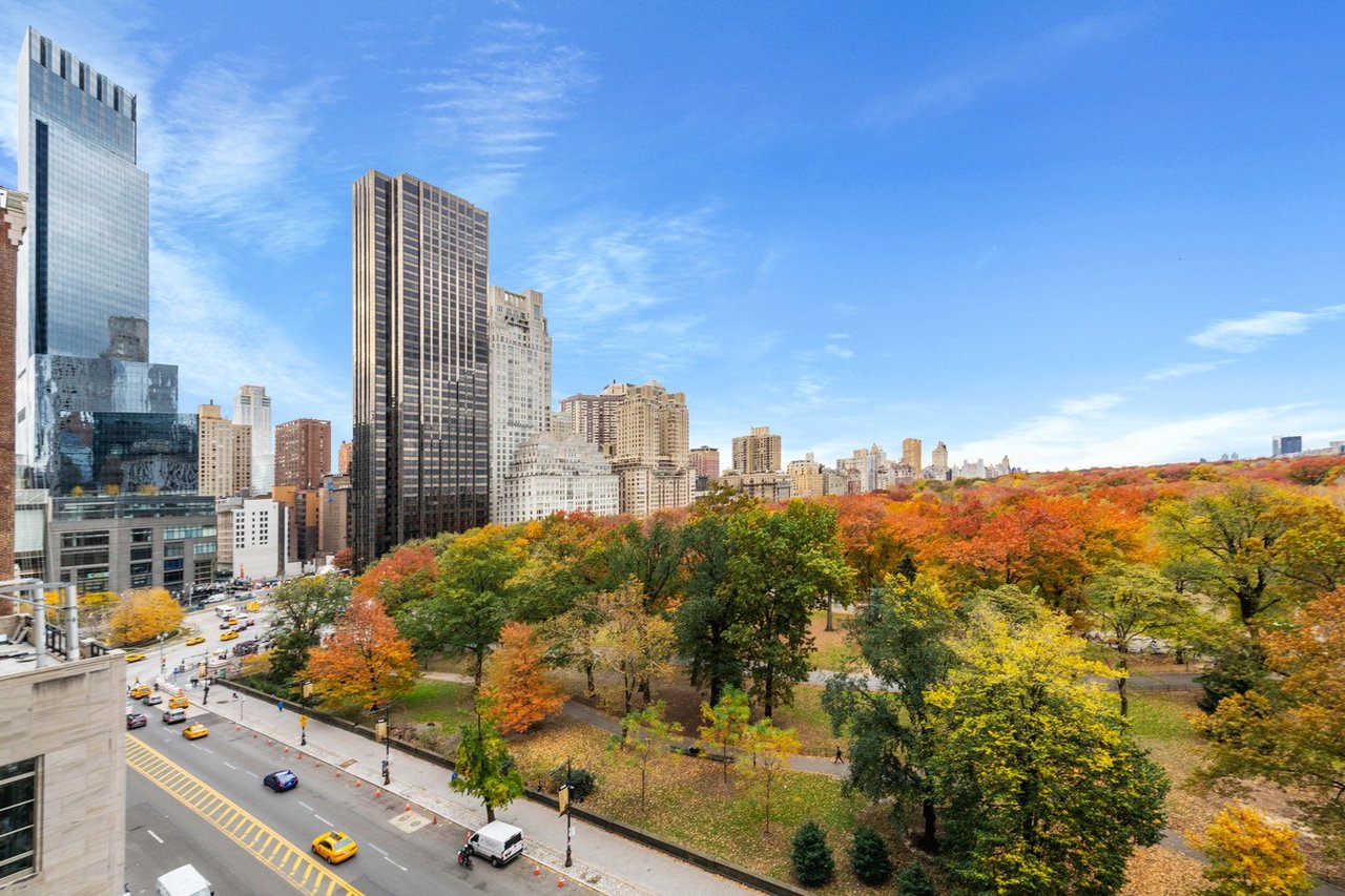210 Central Park South, 11CD