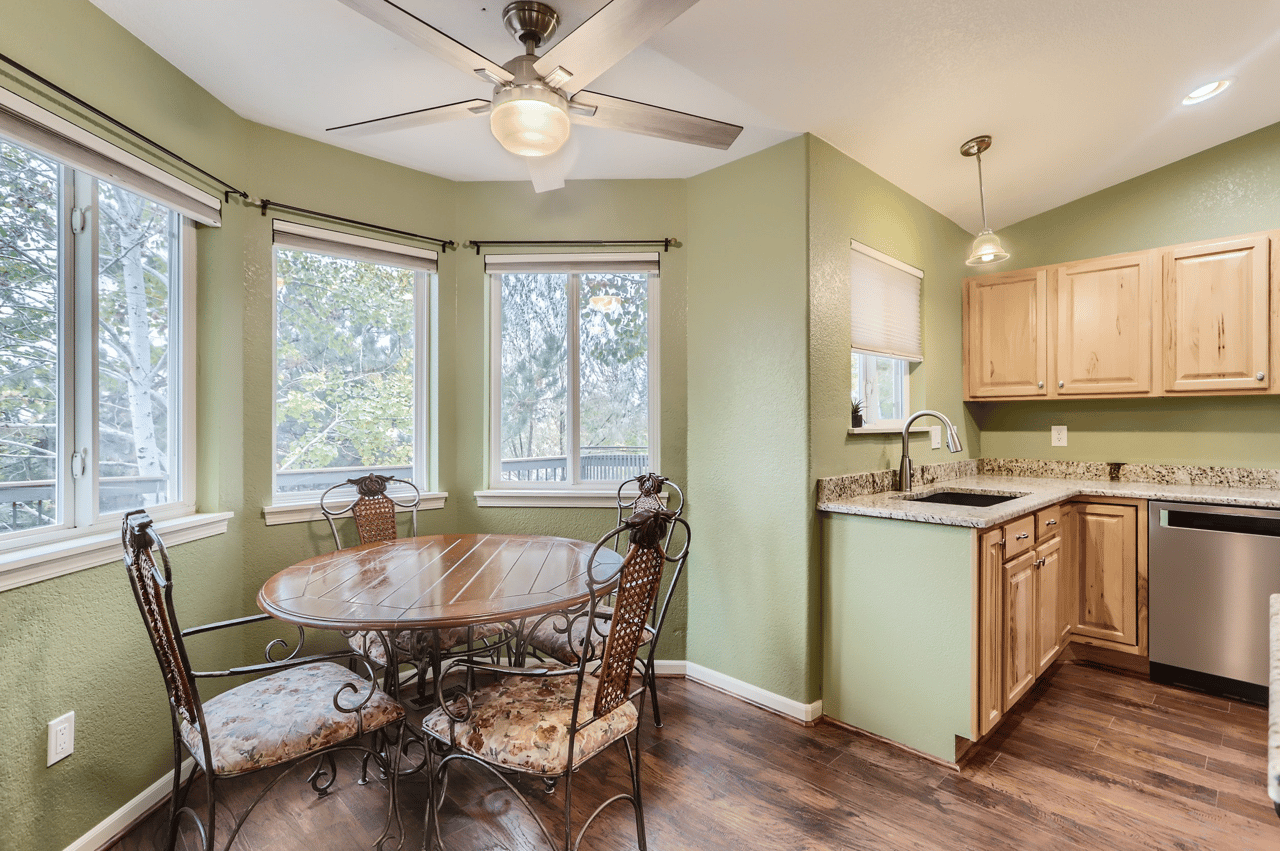 Just Listed: Low-Maintenance Home in Rocksbury Ridge