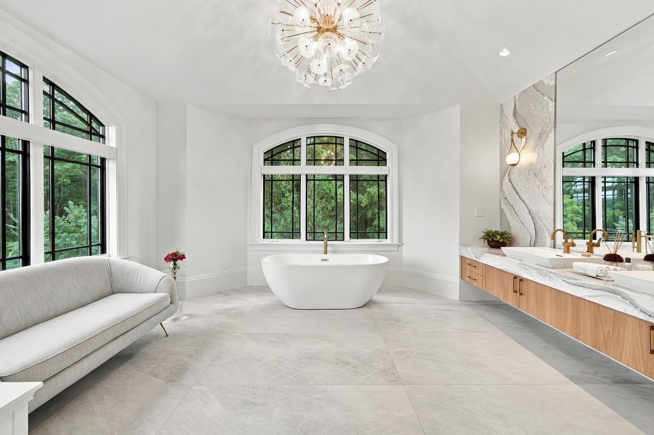 An Exceptional Southborough Estate