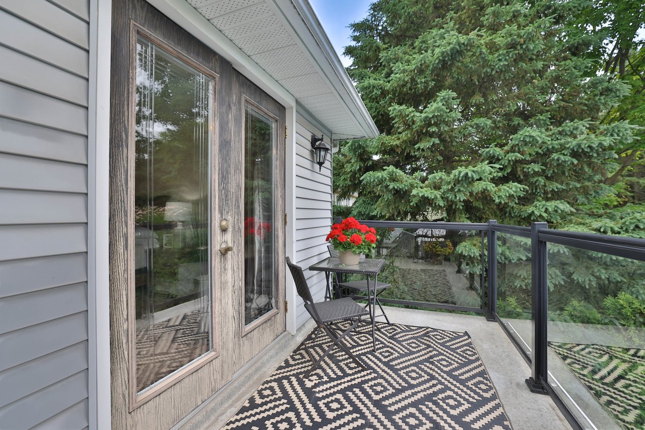 4220 Spruce Avenue, Burlington