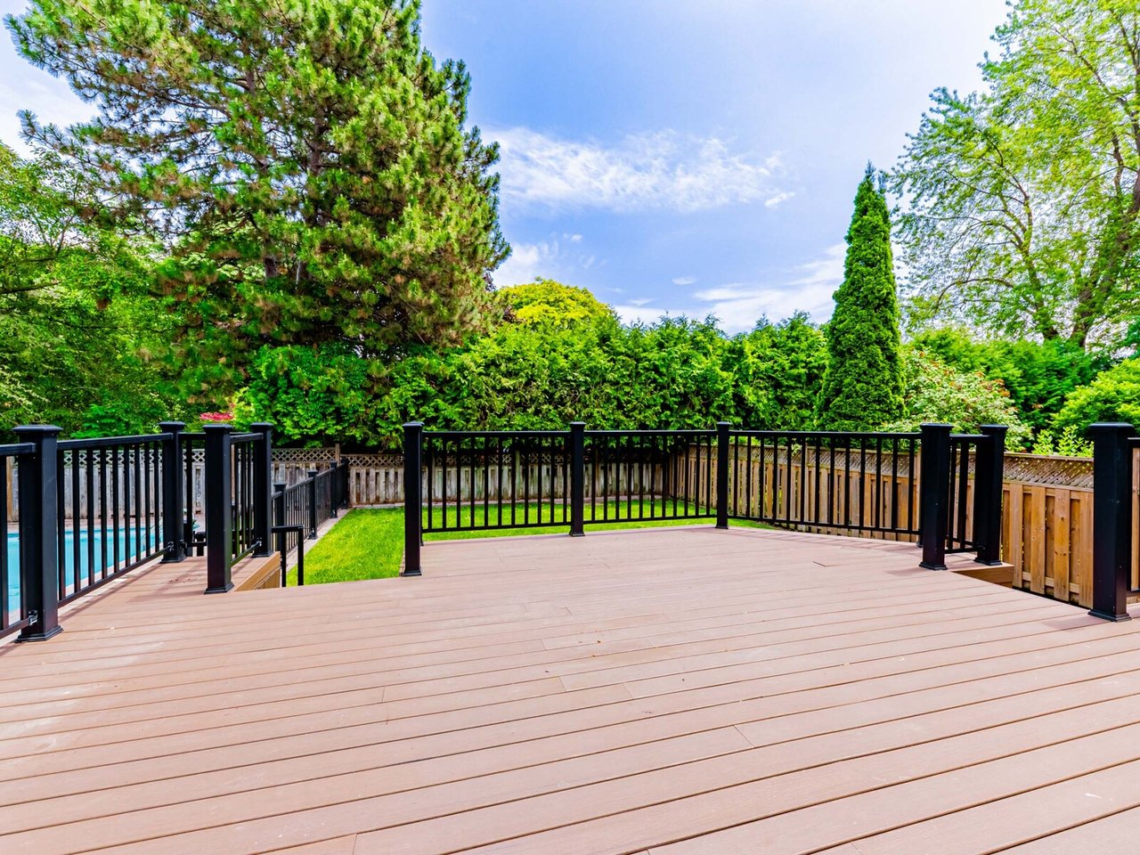 SOLD: Nestled On Quiet Riderwood Drive
