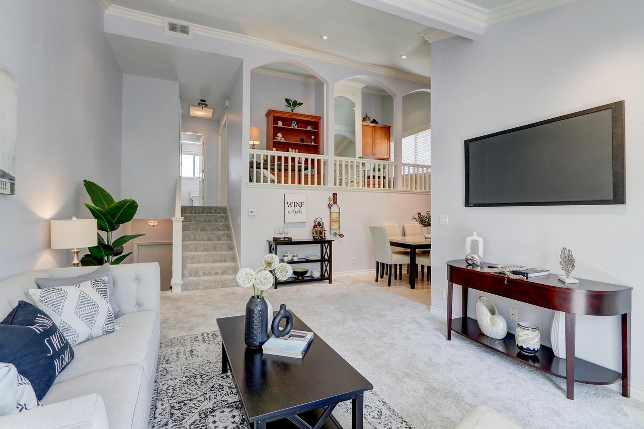 1298 Ramona Dr