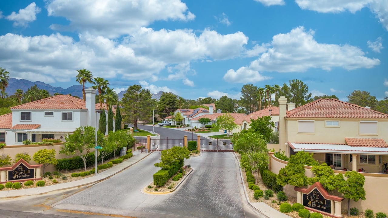 9437 Churchill Downs Dr