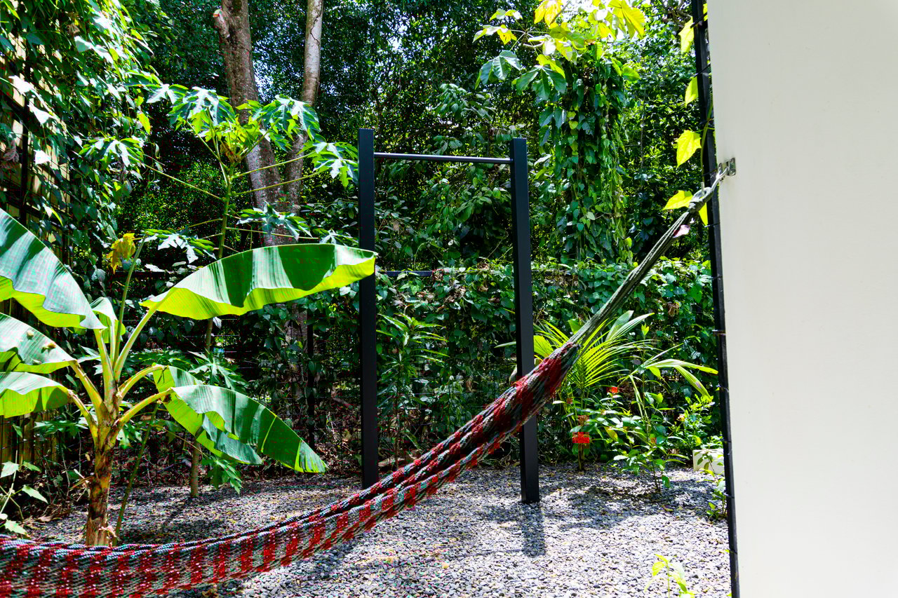 Modern Elegance Meets Tropical Lifestyle in Uvita