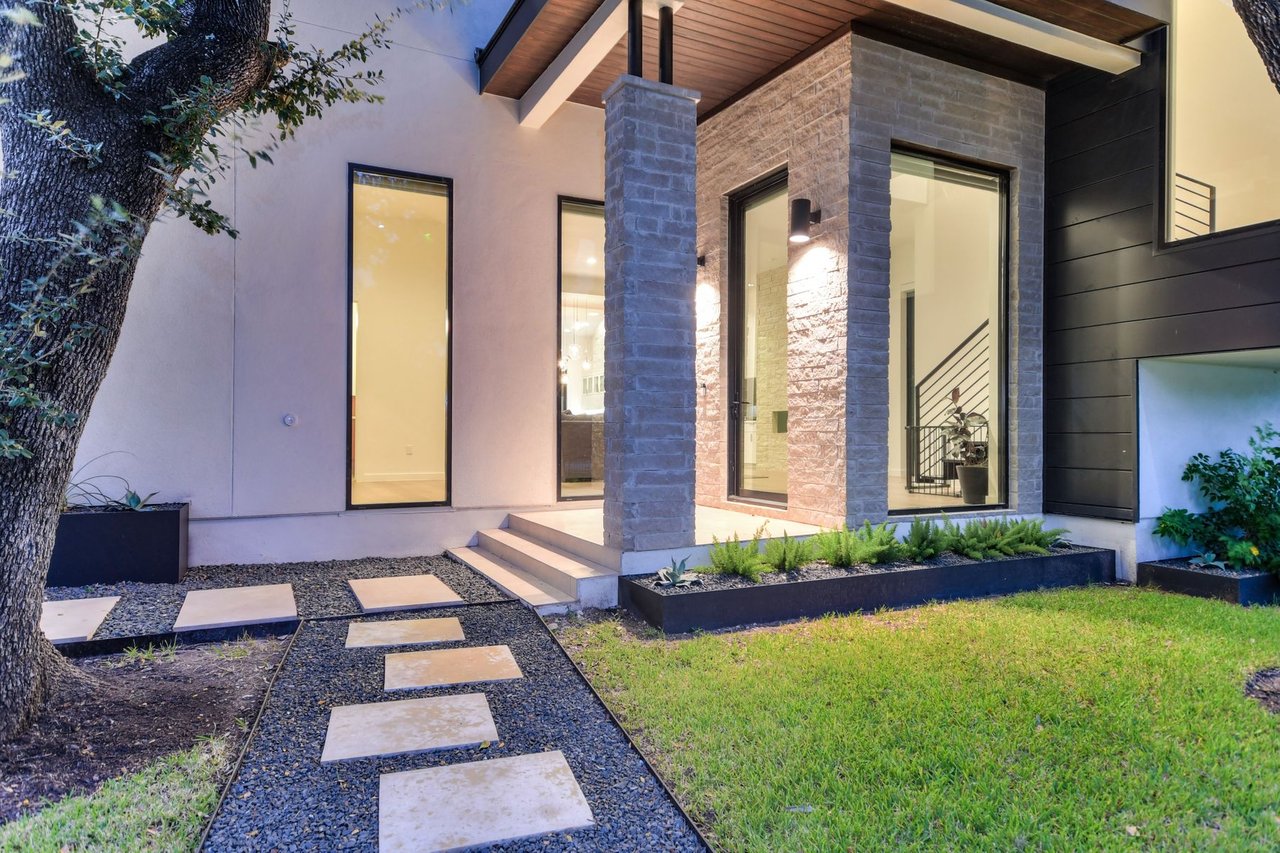 Reveille Modern