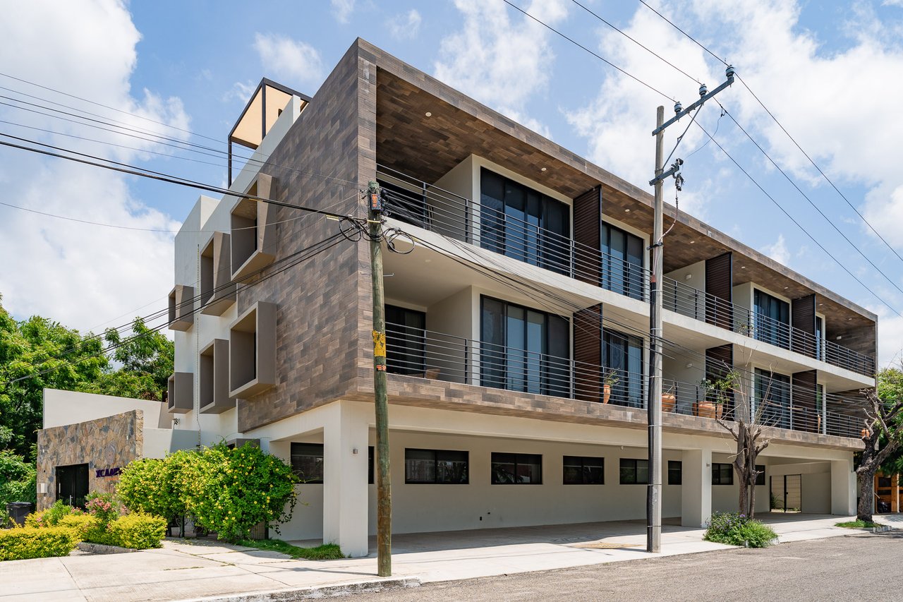 2 Bedroom, Condo, XCAANDA