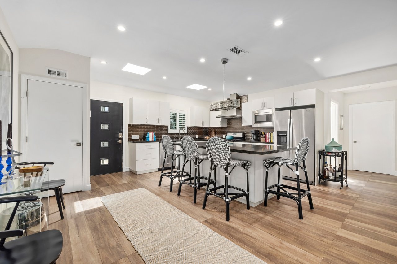449 N. Bundy Drive