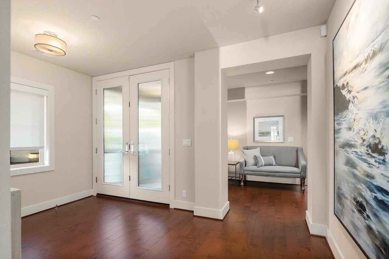 4605 Lake Washington Blvd NE #201