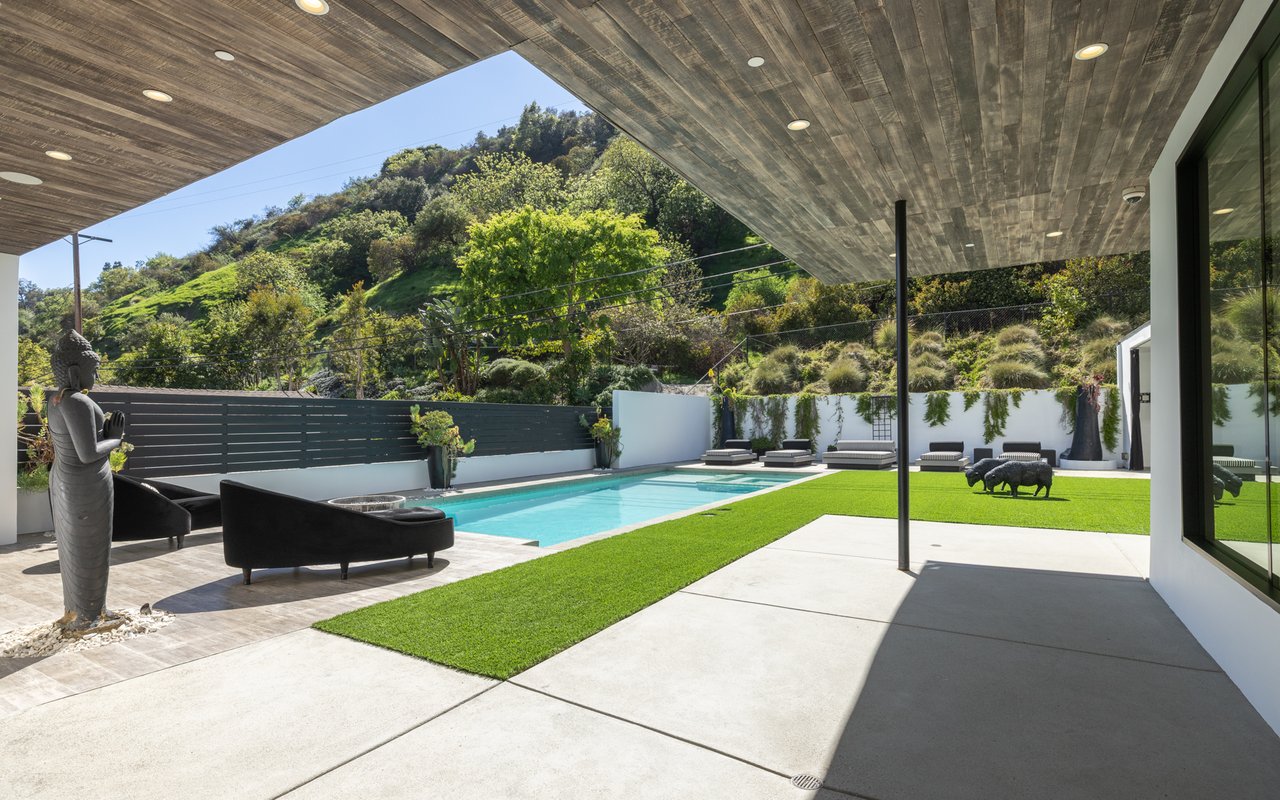 1619 San Ysidro Dr, Beverly Hills