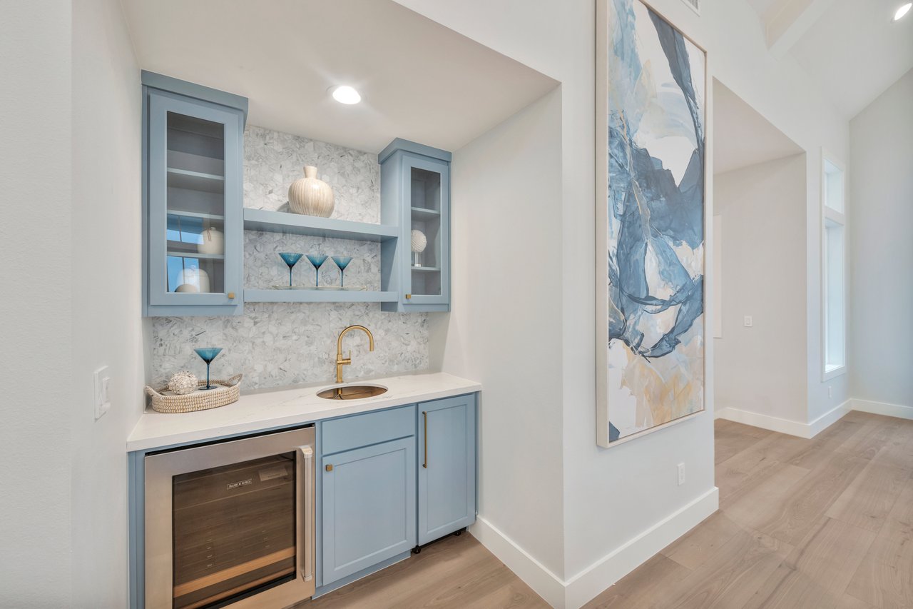 Barefoot Lane, 3476 Sq. Ft.