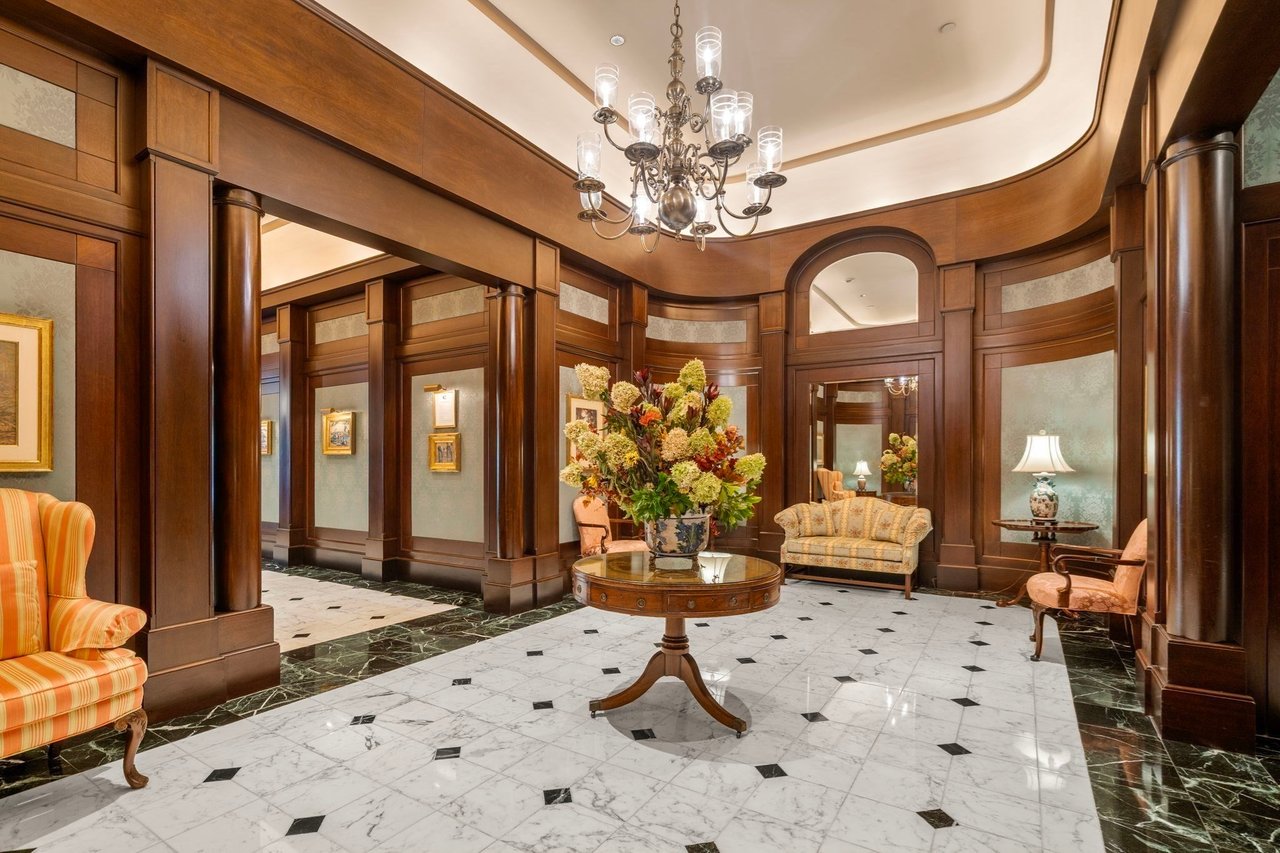 300 Boylston Street 1102