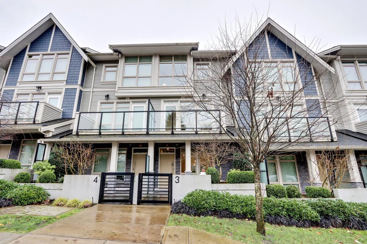 3 – 115 W Queens Road