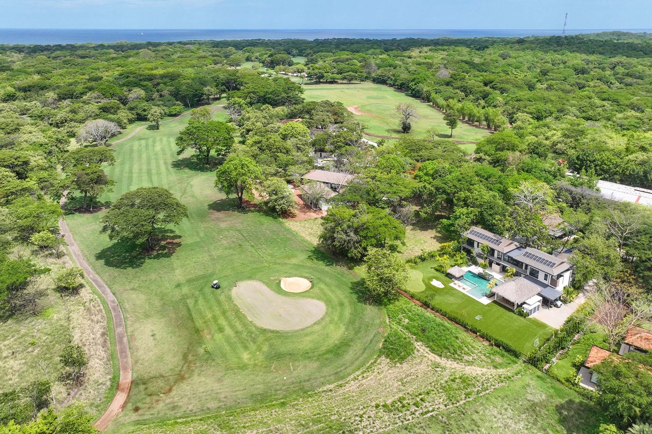 Rare Golf Front Estate Parcel | No HOA | 5,000m² in Hacienda Pinilla