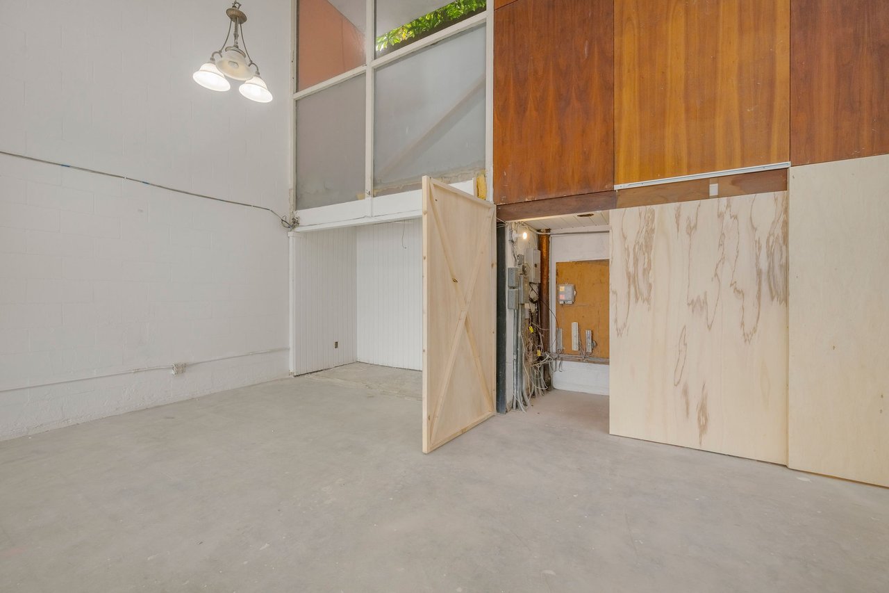 808 Manhattan Avenue Unit A