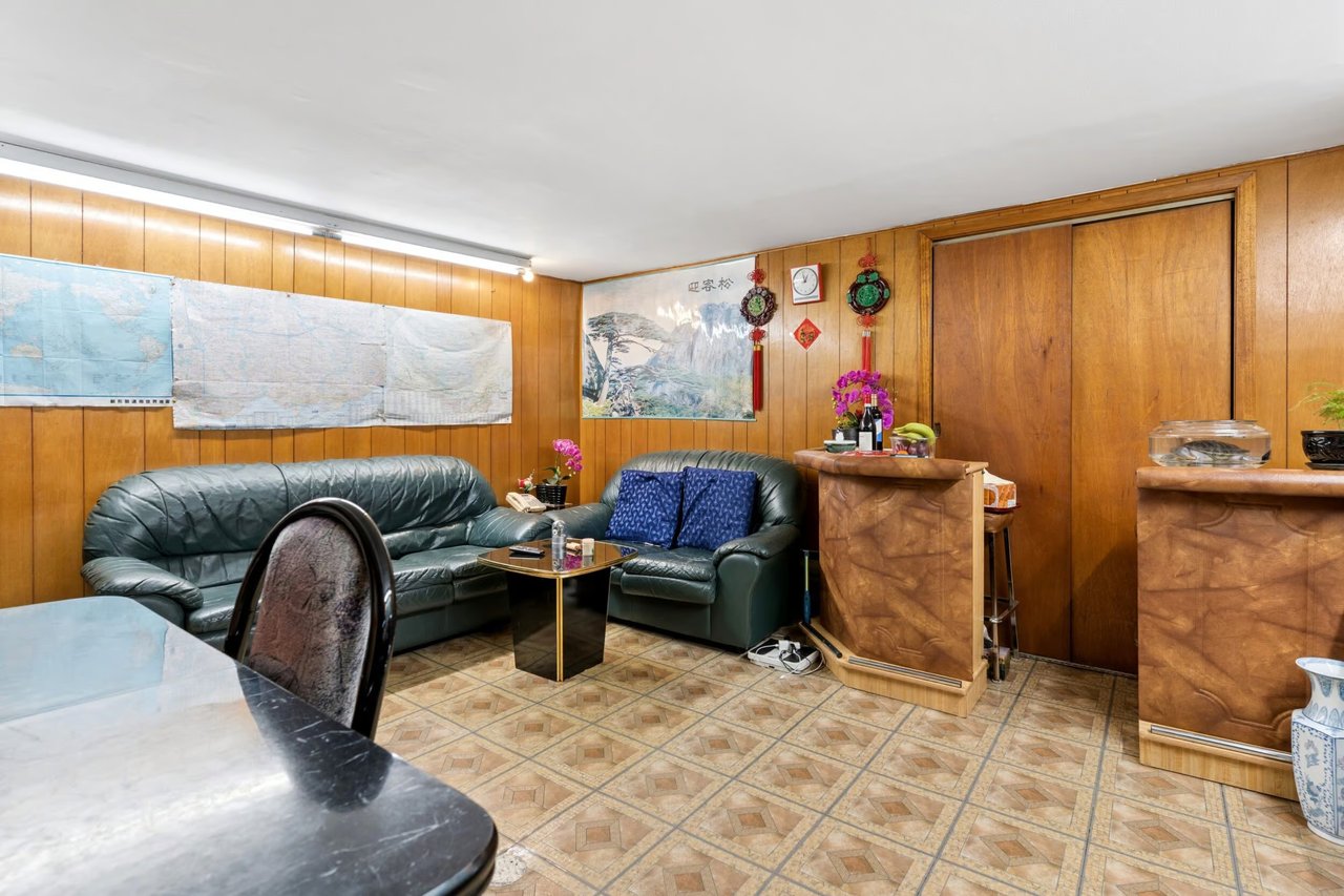 183 Gladstone Ave