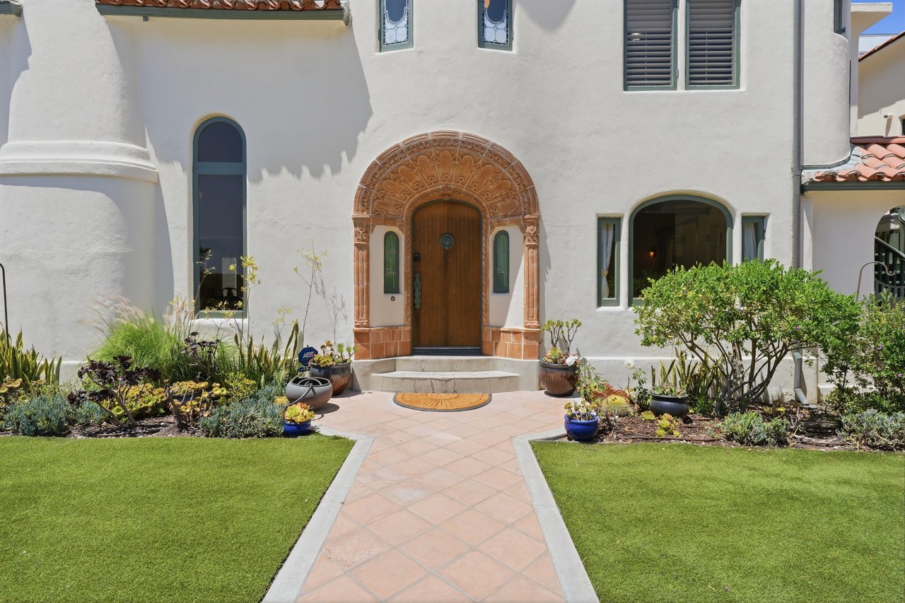 1602 The Strand (Entire Property)