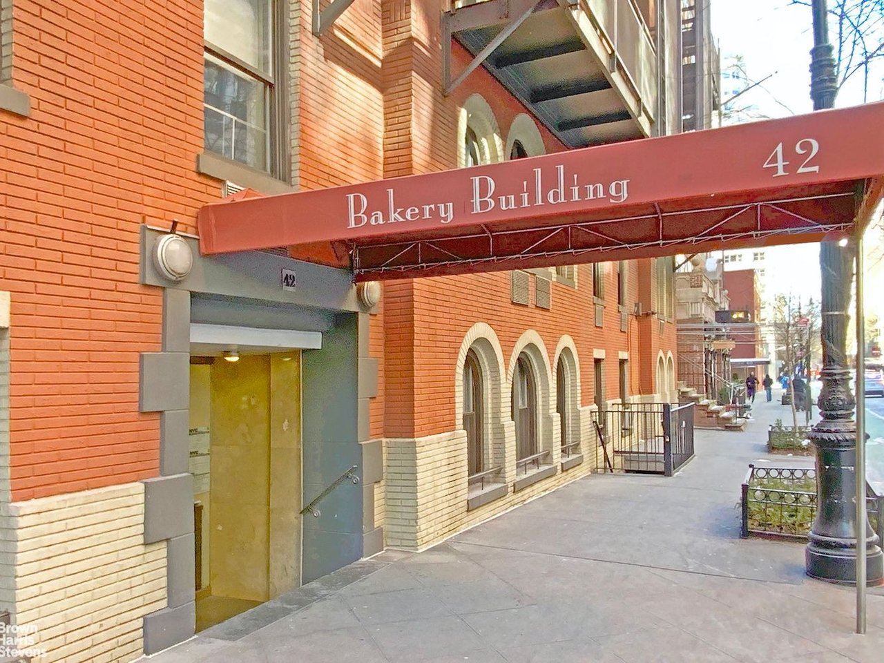 42 W 13th St, #6E