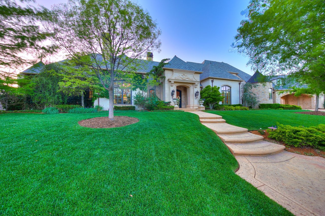 Wyatt Poindexter | Oklahoma Luxury Realtor Showcasing the Most Beautiful Luxury Homes Ever Built in Oklahoma - Wyatt Poindexter - The Agency 