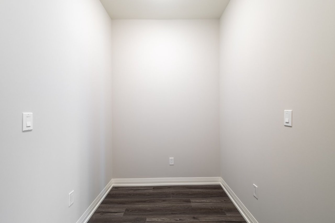 1415 Dundas St E, #504