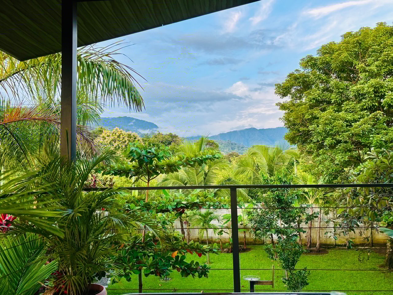 2-Bedroom Gem with Stunning Tropical Landscape in Uvita