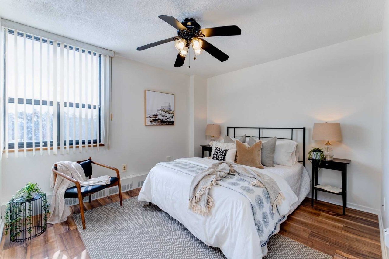 90 Ling Rd, #404