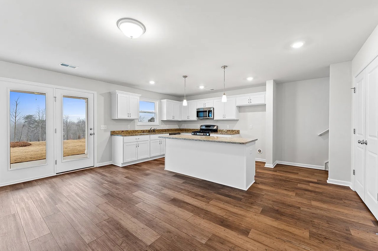 516 Anna Gray Cir