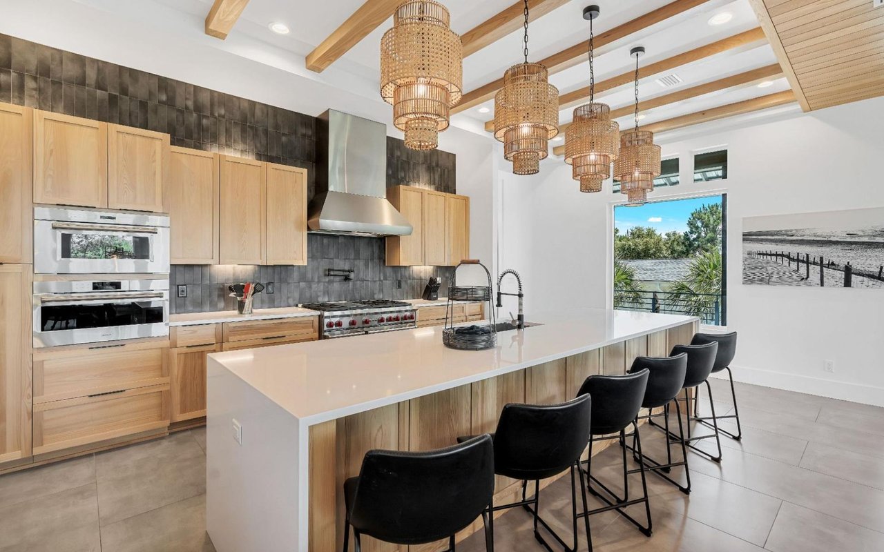 How Professional Photography Can Be Your Secret Weapon When Selling Your Beach House