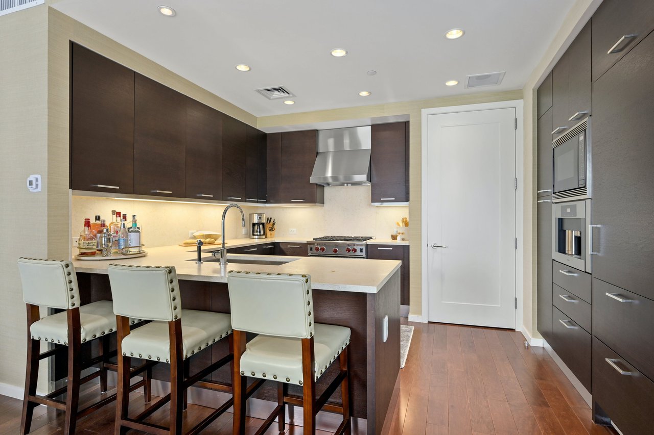 200 Congress Ave Unit 15A