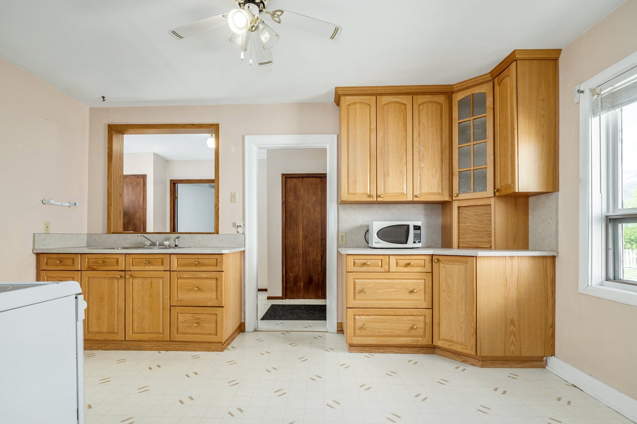 216 Street Unit: 2729