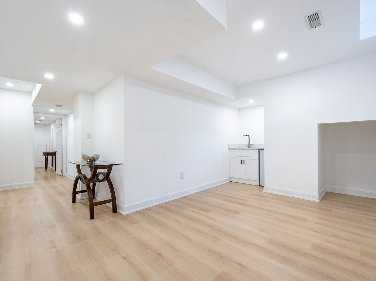 84 Grasslands Ave