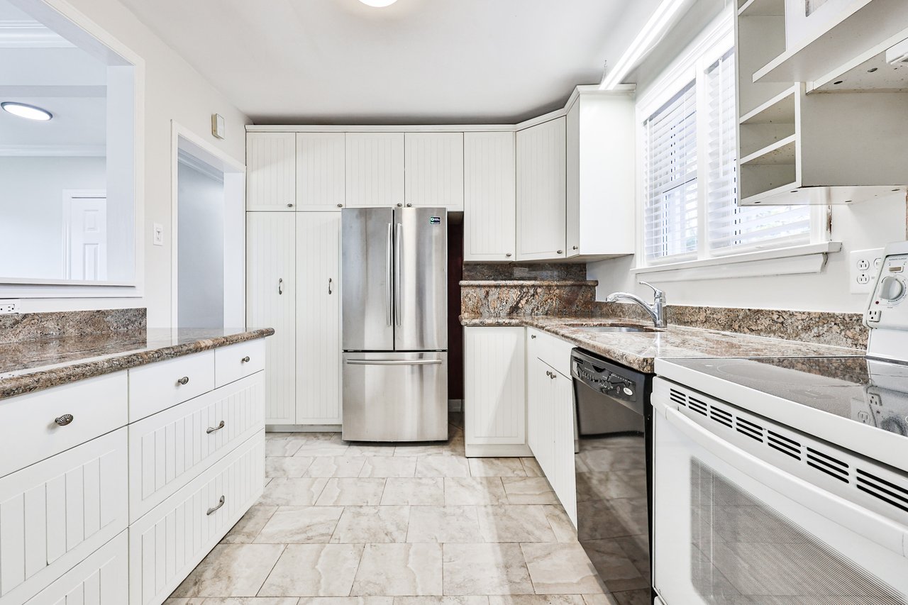 2063 Hixon Street, Oakville