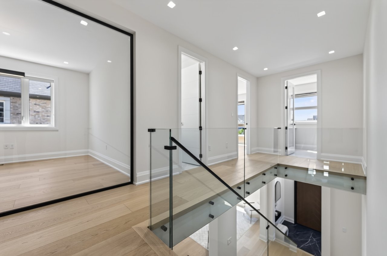 197 Polly Drive, Oakville