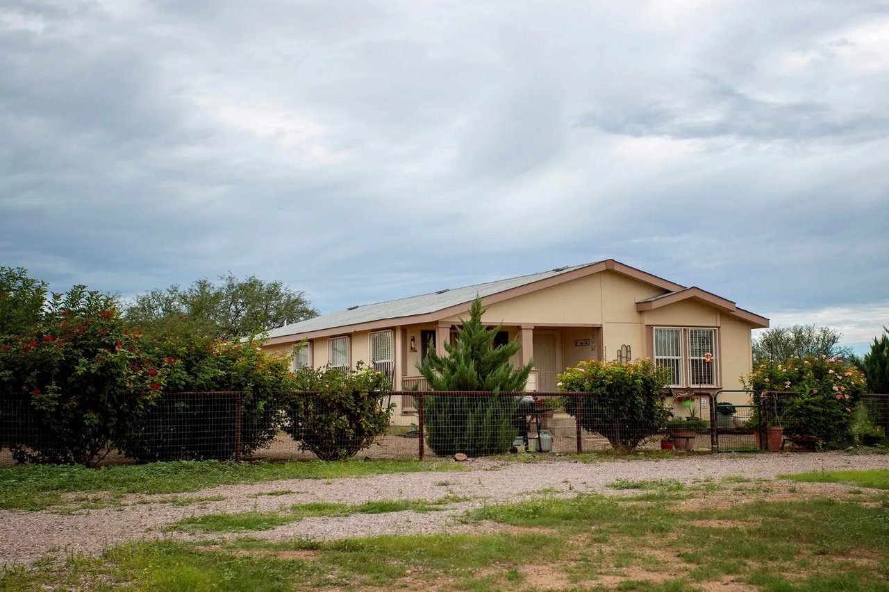 3155 W Elephant Head Rd
