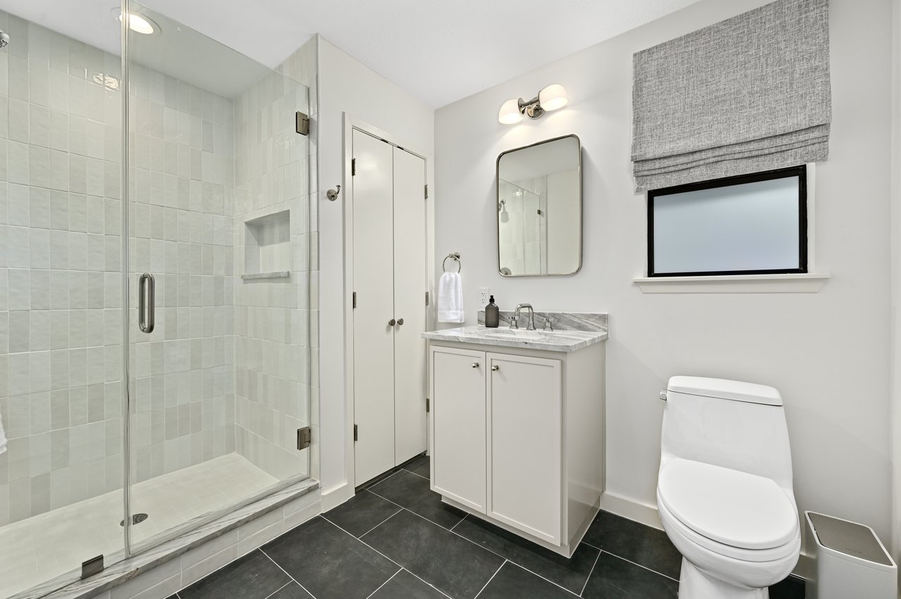 3212 Thousand Oaks Dr