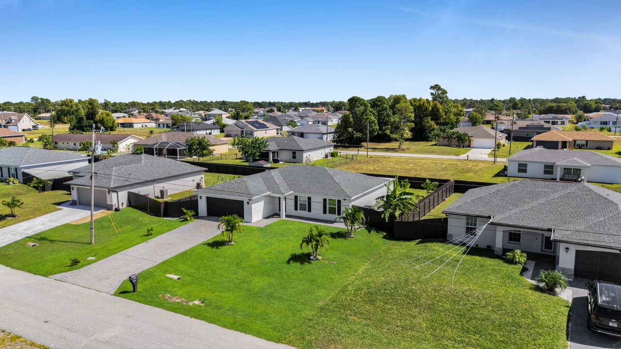 The Modern Flex Residence 